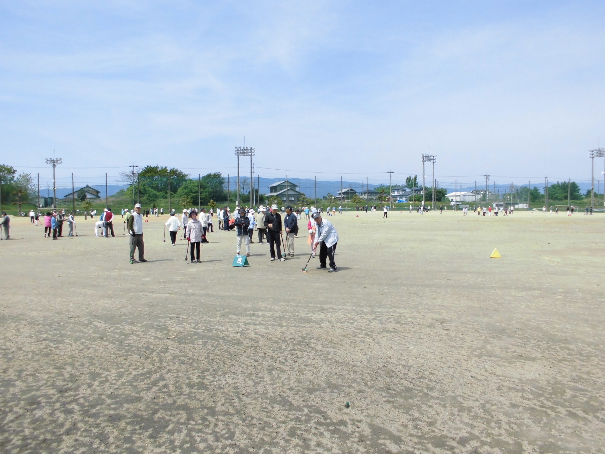 市民がスポーツをする様子