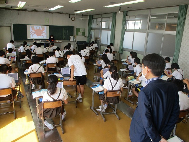 西川端小学校視察