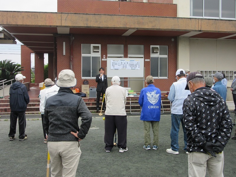 町方地区コミュニティ推進協議会主催のグラウンドゴルフ大会での市長挨拶