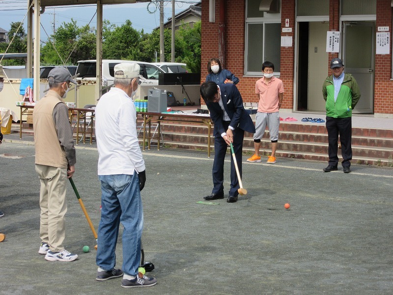 町方地区コミュニティ推進協議会主催のグラウンドゴルフ大会での市長挨拶