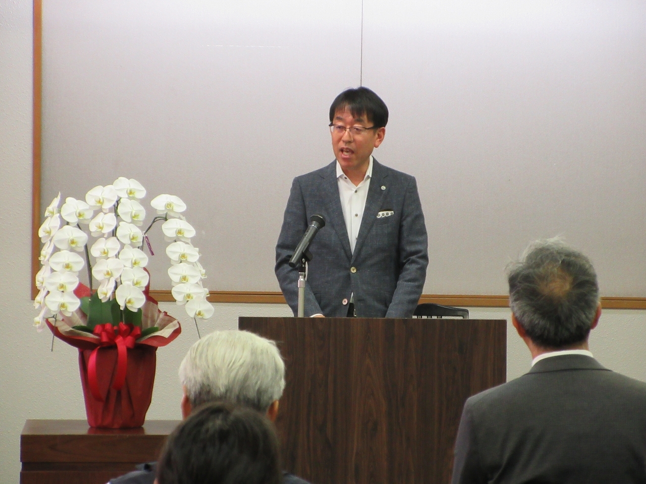津島法人会愛西市部での市長挨拶