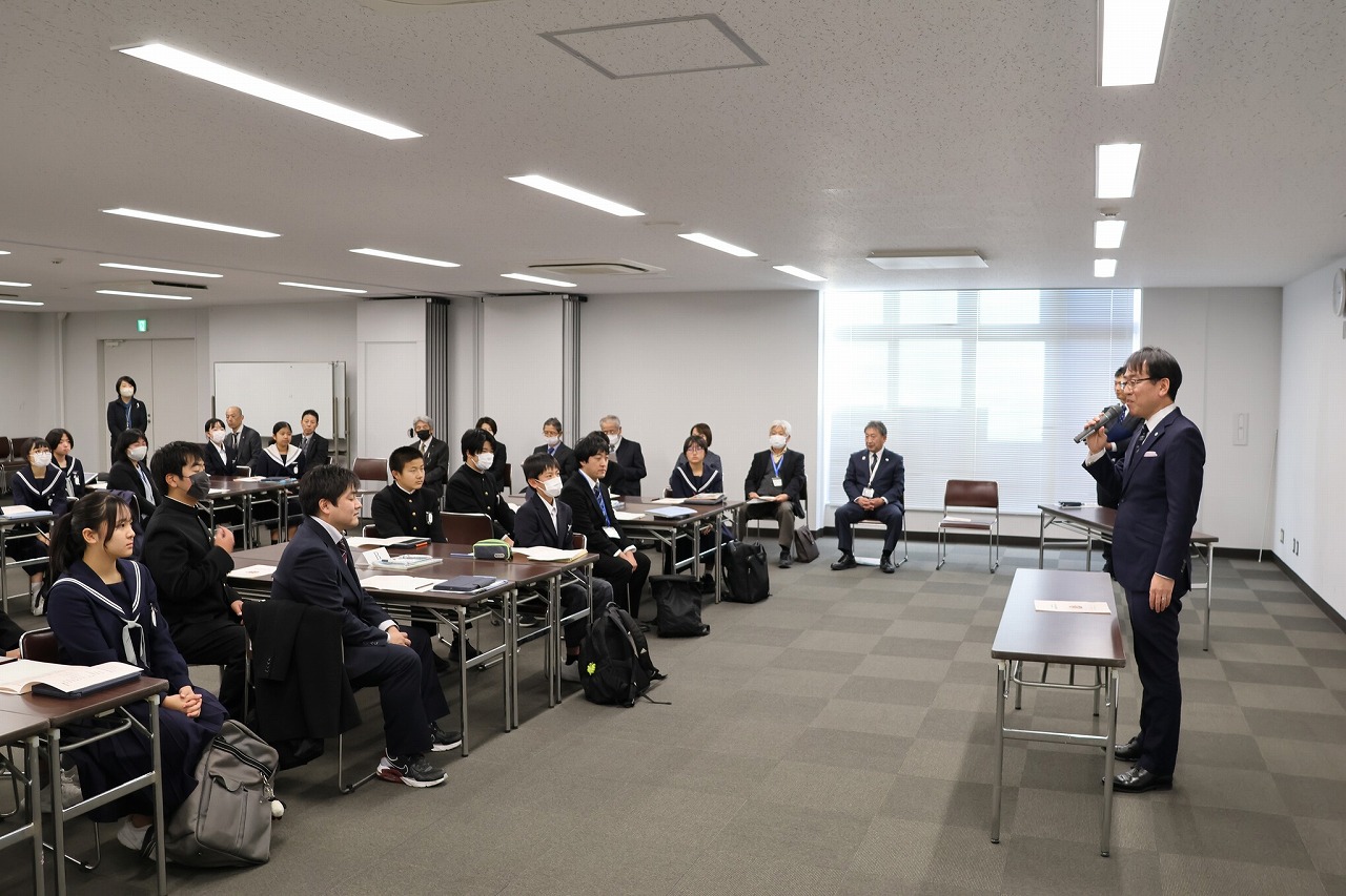 中学生サミットでの市長挨拶