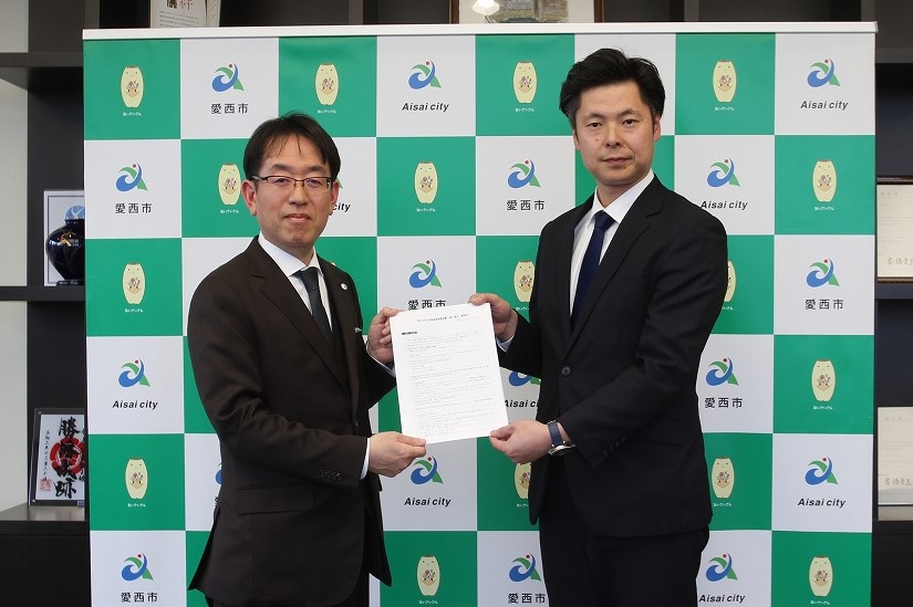 政策要望受取の様子