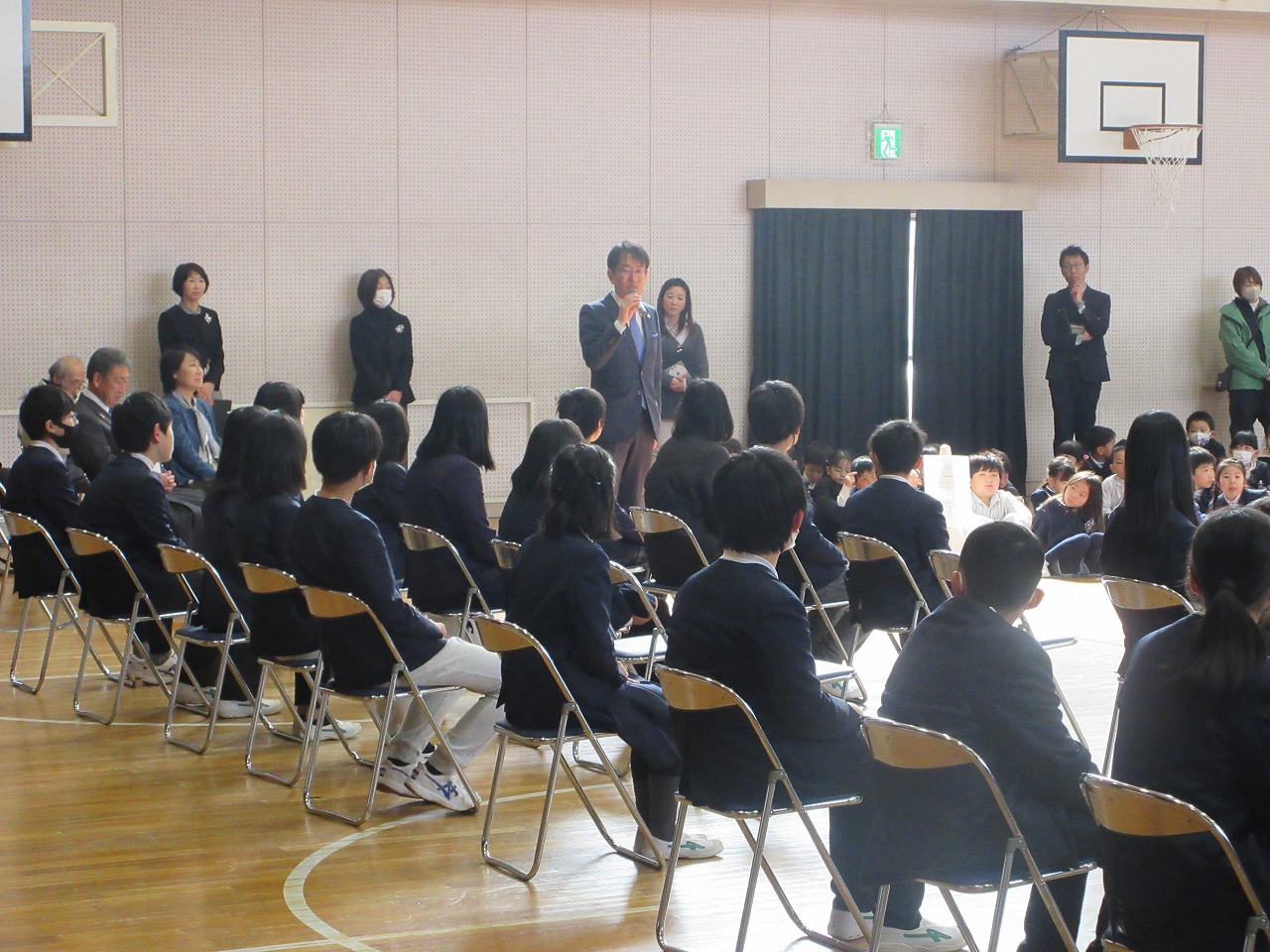 送る会での市長挨拶の様子