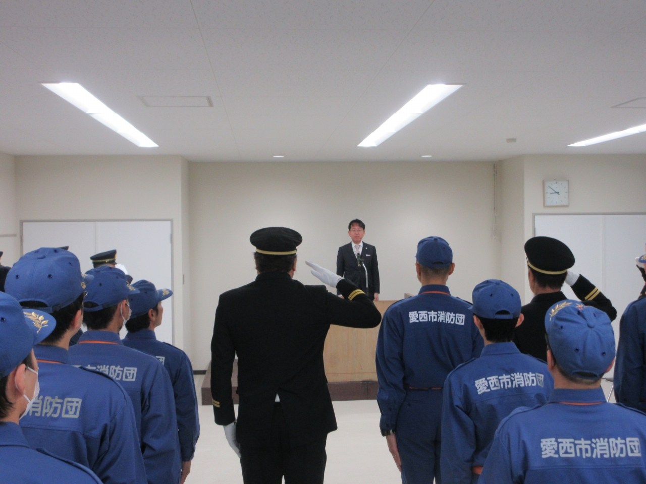 防火啓発活動での市長挨拶の様子