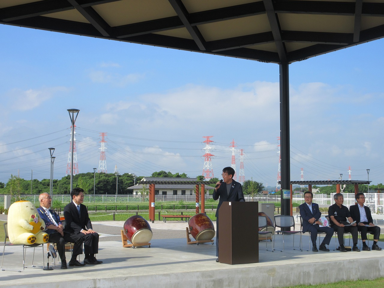 蓮見の会での市長挨拶の様子