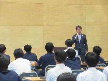 愛西市活性化プロジェクトにて市長挨拶の様子